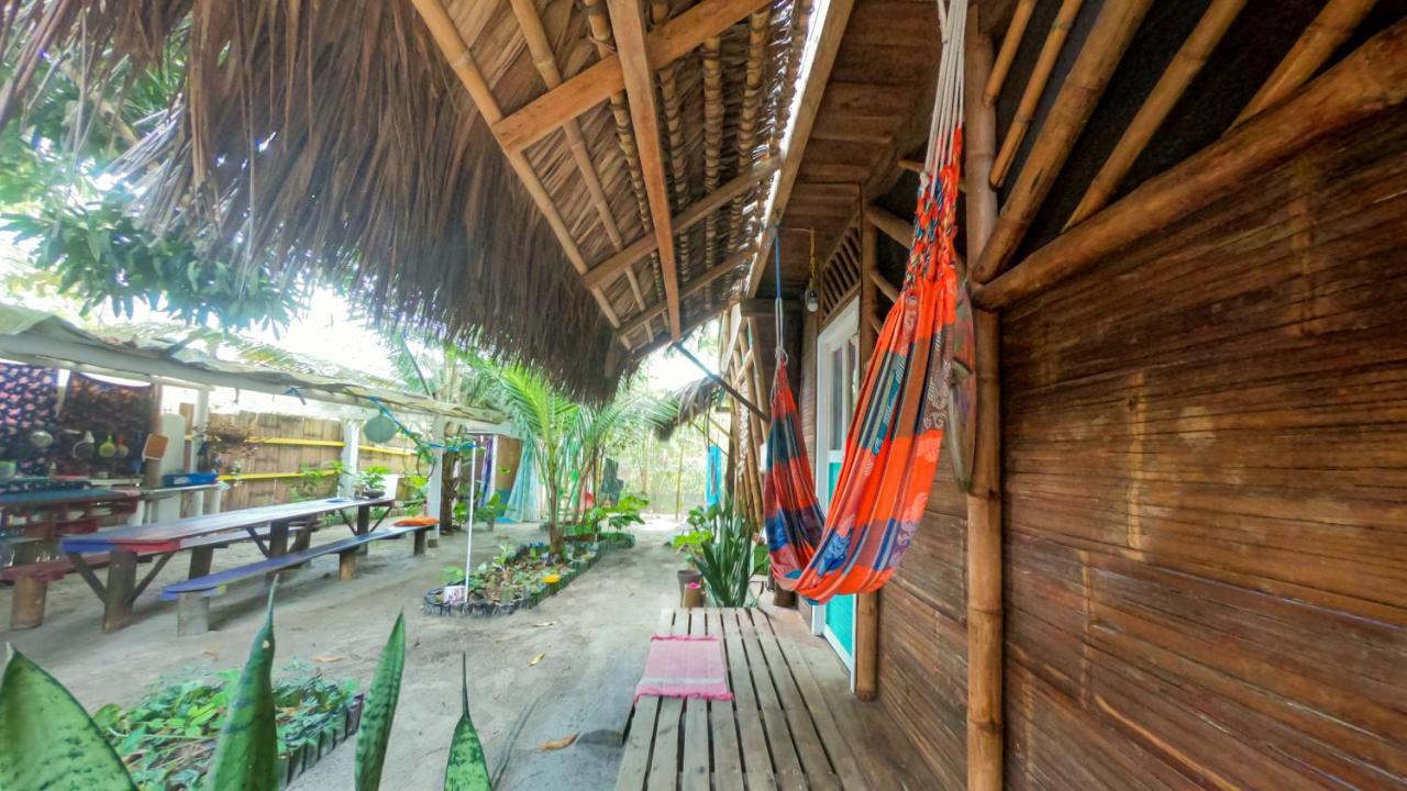 Raices Mompiche Otel Dış mekan fotoğraf